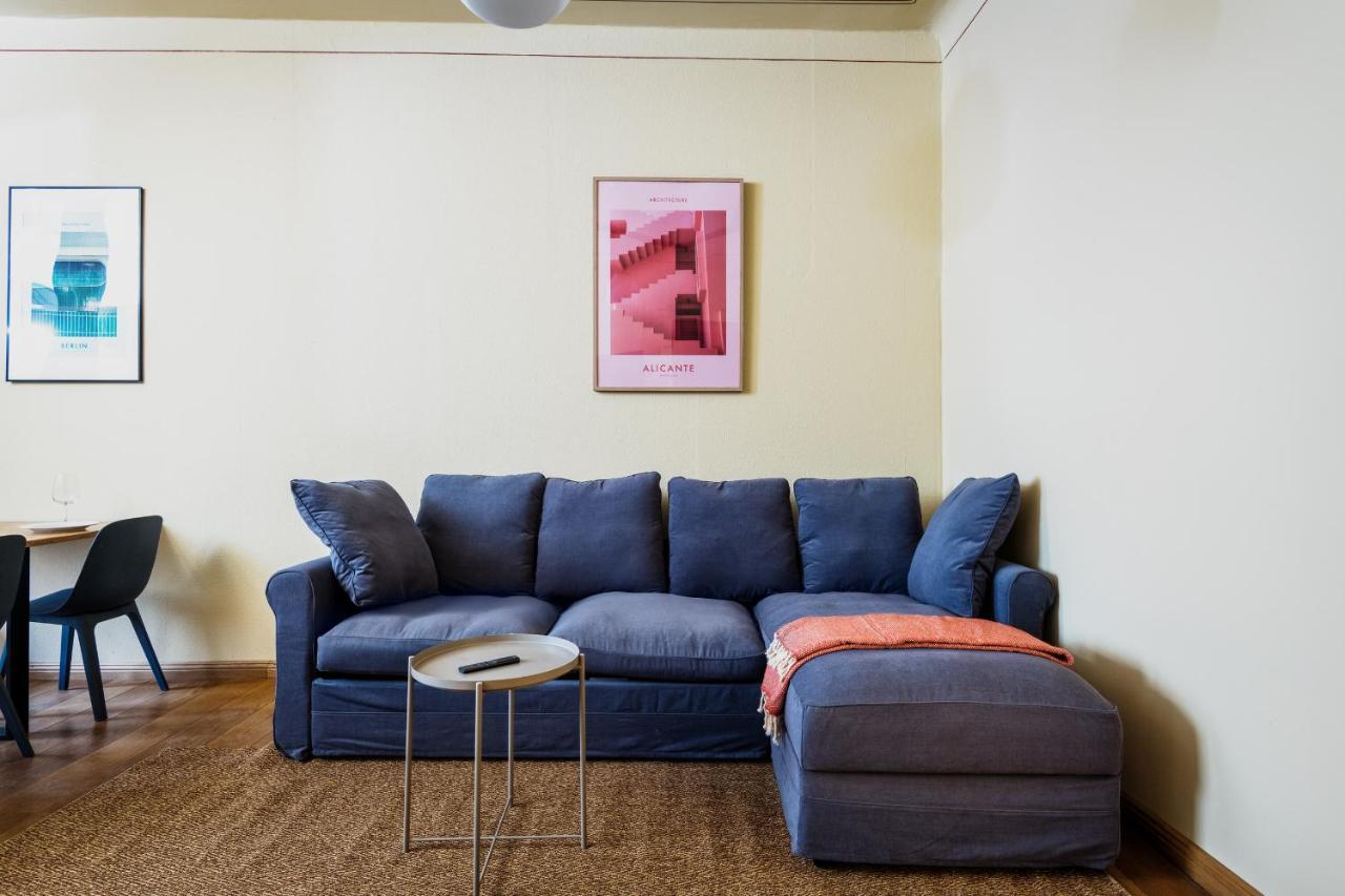 Super Zentral Super Schoener Altbau In Moabit Rostockerstrasse Im Herzen Von Berlin Fuer Bis Zu 6 Personen Dış mekan fotoğraf